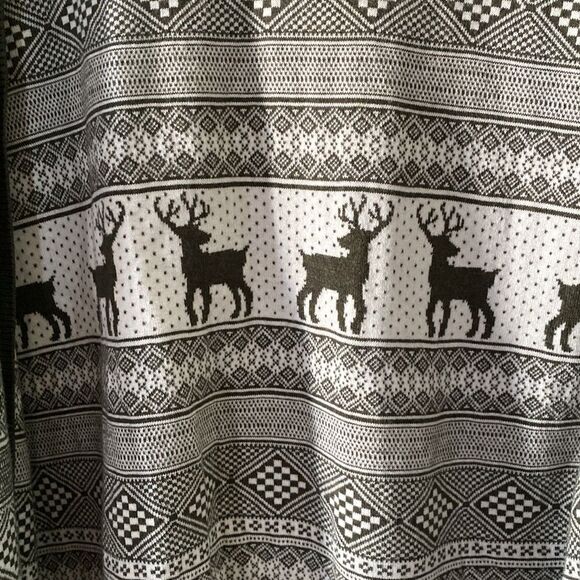 Bass reindeer long line cardigan! Christmas sweater. Size large - Picture 11 of 11